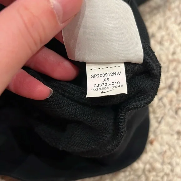 Nike Fresh From Strawberry Graphic Sweatshirt Embroidered Cropped Crew Neck XS - Picture 8 of 9